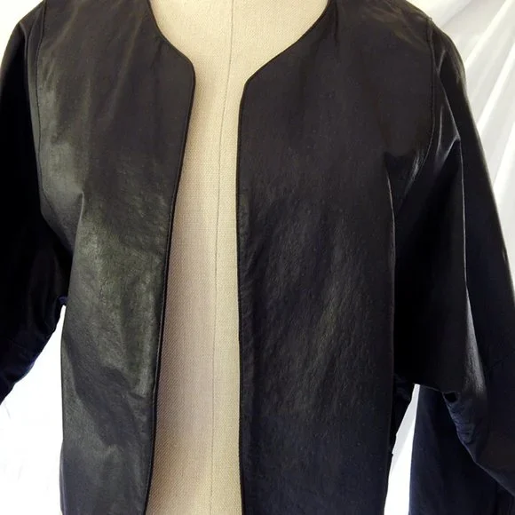 SALE Vintage black leather jacket Unisex XS - Picture 4 of 6